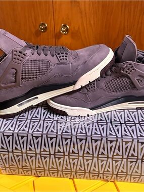 Jordan Air Jordan 4 A Ma Maniere Violet Black Cream Men's Sneakers Suede 2022